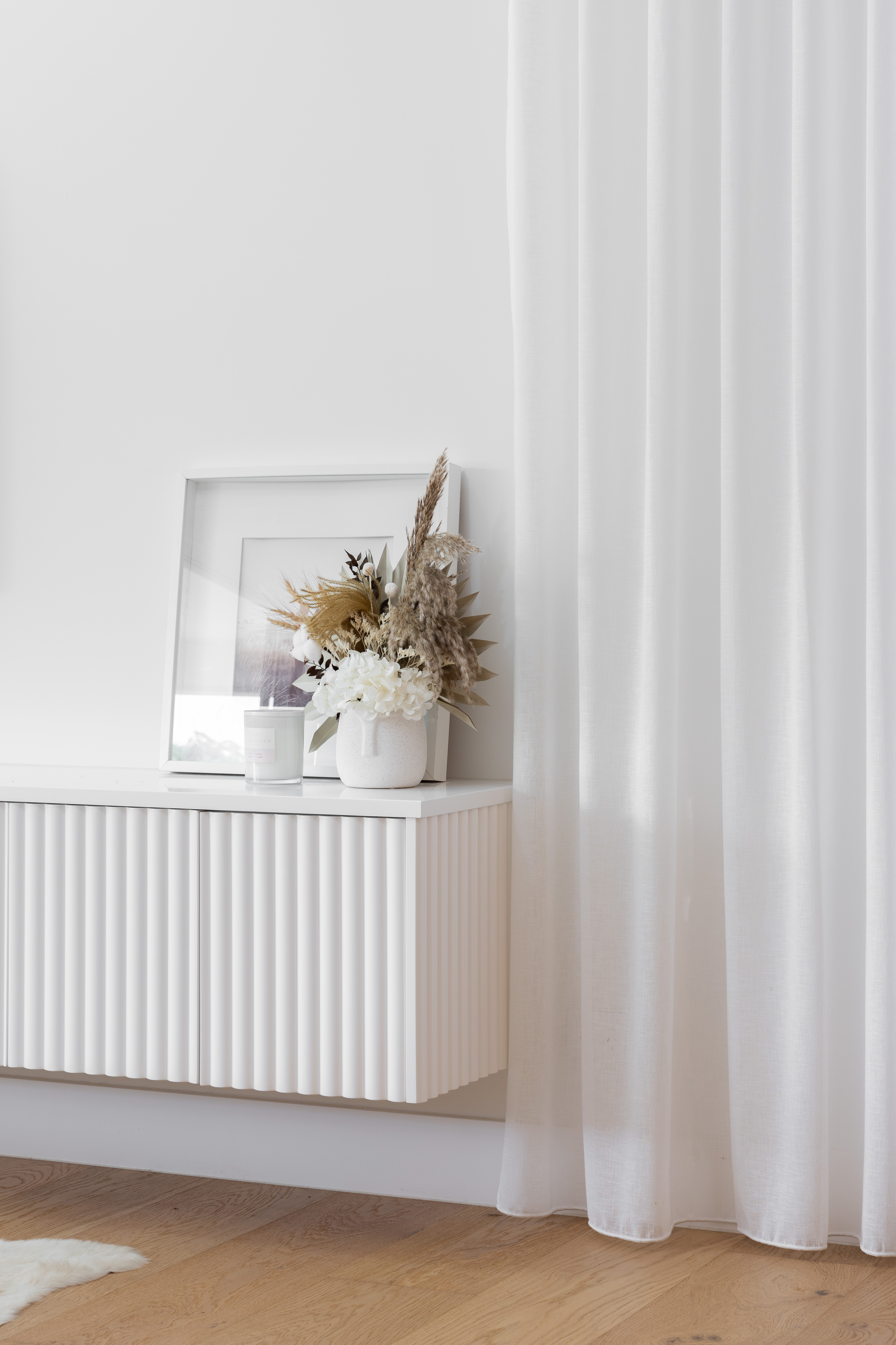 Ribbed cupboard doors