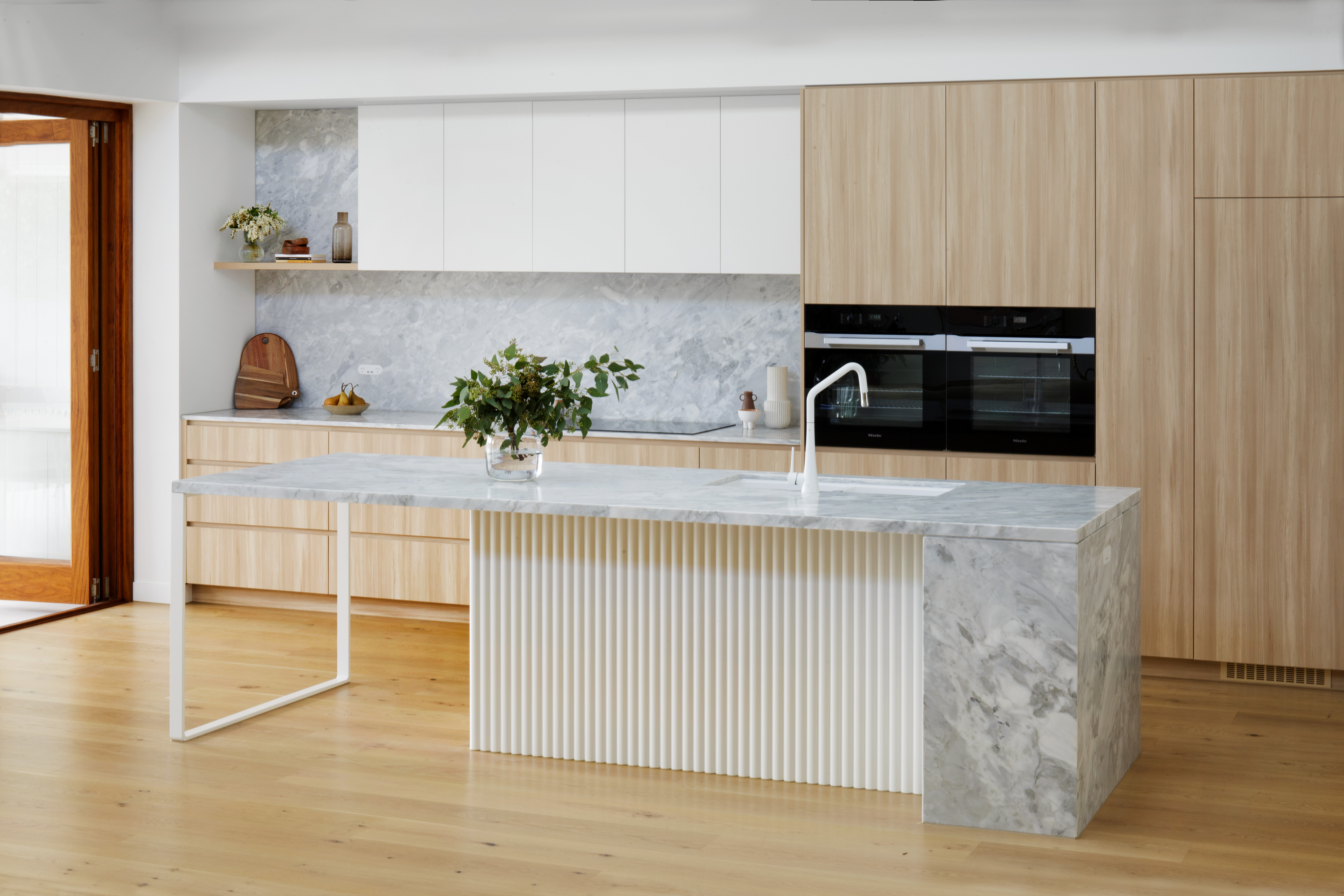 Cabinet Collective - R38